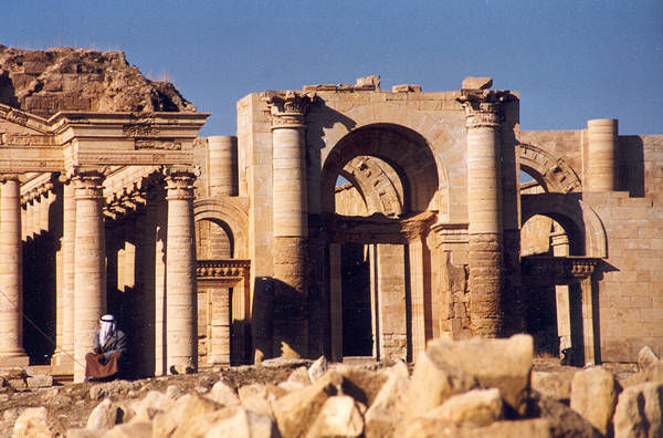 Hatra_ruins
